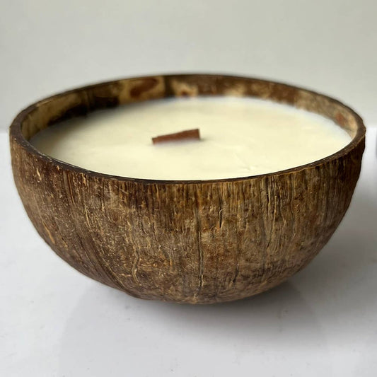 Coconut Shell Candle: Cinnamon Apple