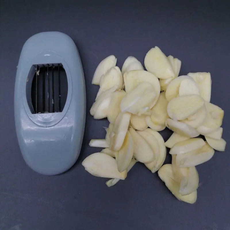 2-in-1 Garlic Slicer